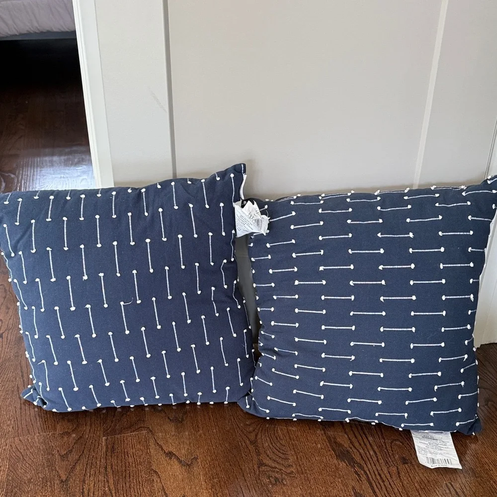 Navy Arrow Pattern Decorative Throw Pillow - Set of 2
